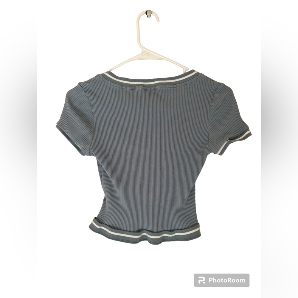 Contrast Striped Rib-knit Crop Tee - Picture 2 of 2